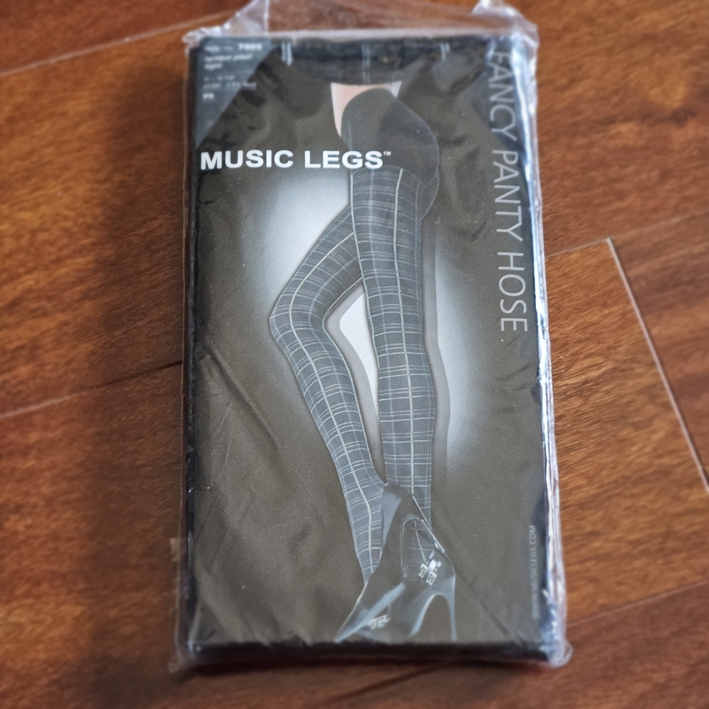 Music Legs Black Plaid Fancy Pantyhose Tights One Size New Sealed Gothic Cosplay